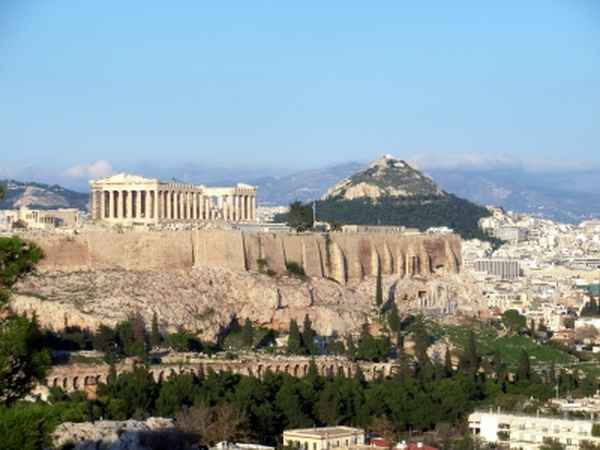 Akropolis 1