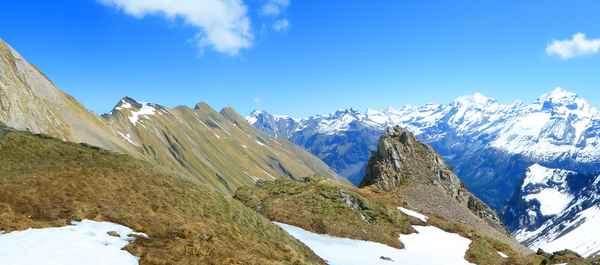 Uschenengrat und Walliser Alpen