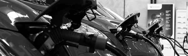 Elektrofahrzeug an Ladesäule