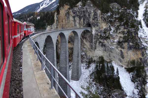 Auf der Albula-Strecke unterwegs / 3