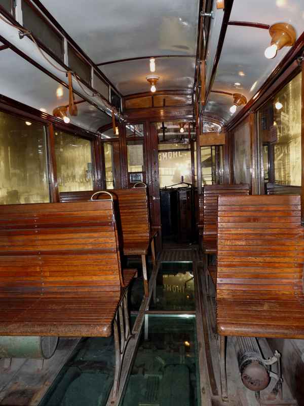 Alte Straßenbahn: Innenraum