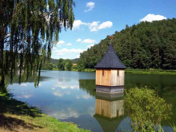 Versunkene Kirche im Edersee