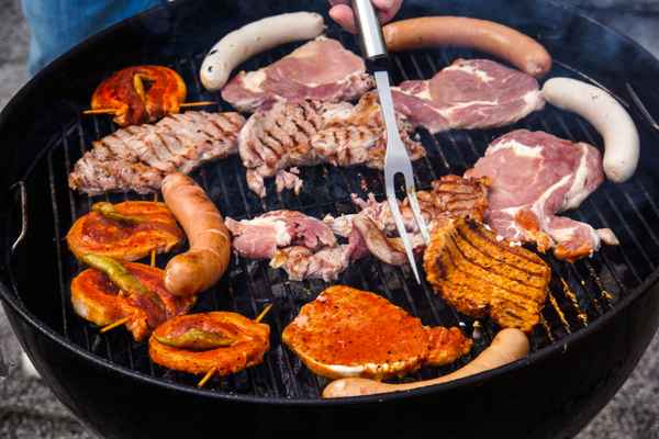 Grillmeister bei der Arbeit
