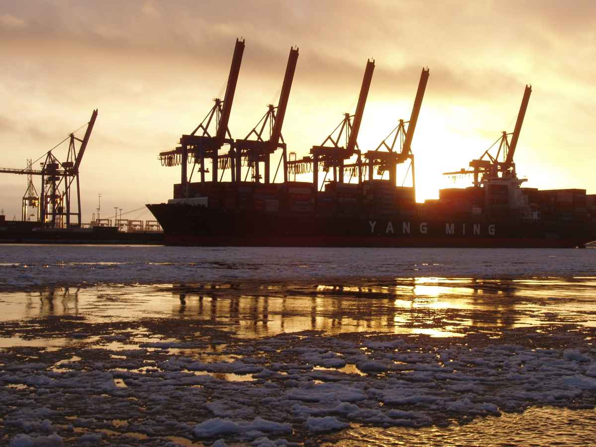 Hamburg harbour on the rocks