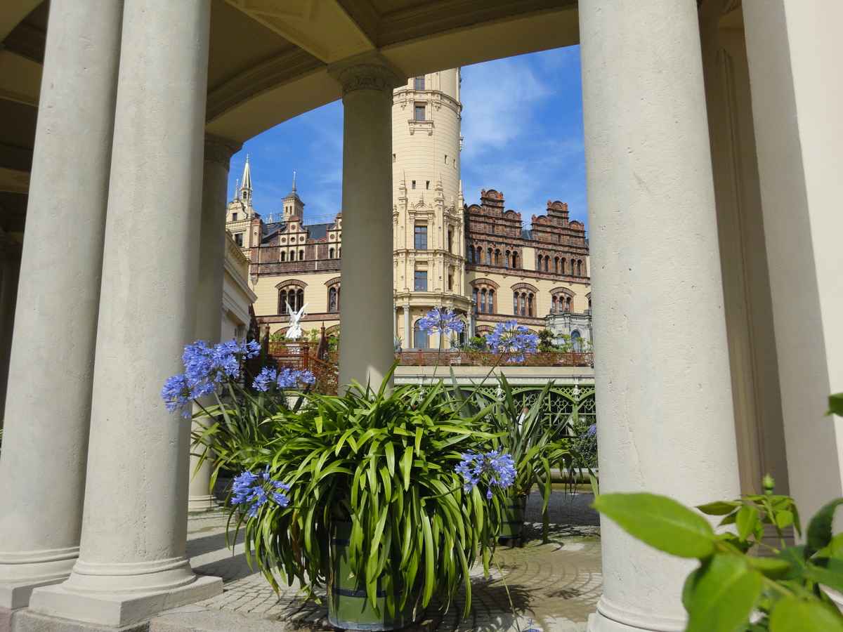 Ansichten vom Schweriner Schloss