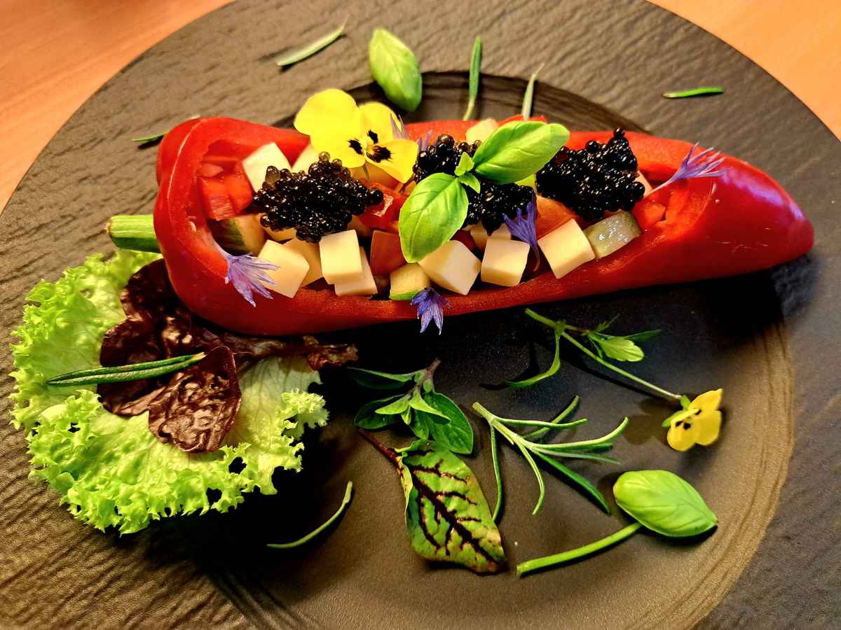 Salat im Paprikaschiffchen