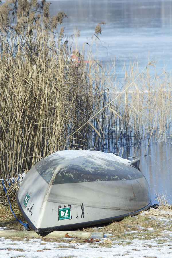 Boot im Winter