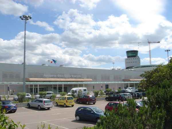 FLUGHAFEN OLBIA SARDINIEN