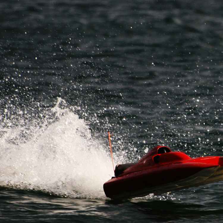 Boot Racing