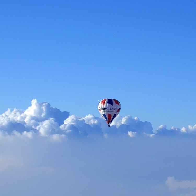 &Uuml;ber den Wolken ...