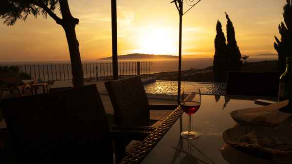 4 Kanareninseln auf einen Blick mit Sonnenuntergang