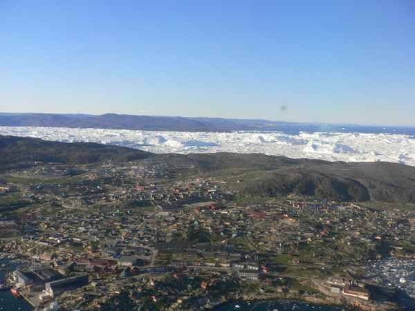 Ort Ilulisaat auf Grönland mit Eisfjord
