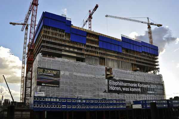 die Elbphilharmonie wächst
