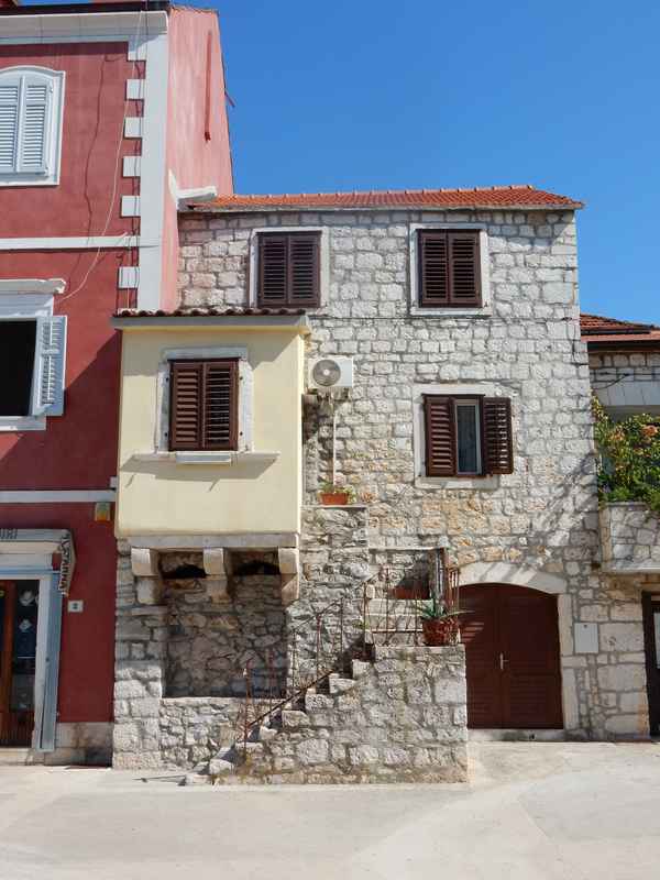Steinhaus in Stari Grad