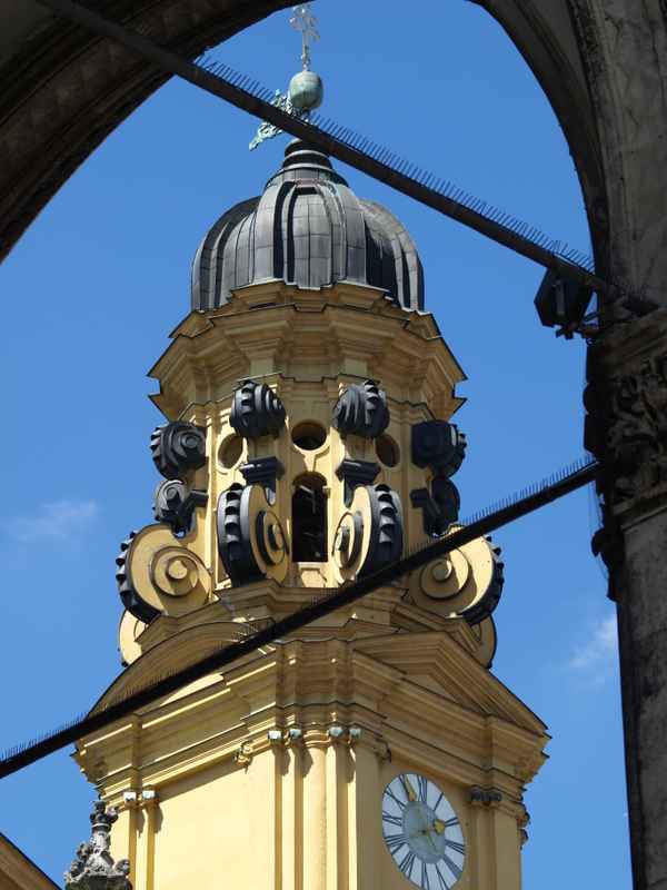 München, Theatinerkirche 1