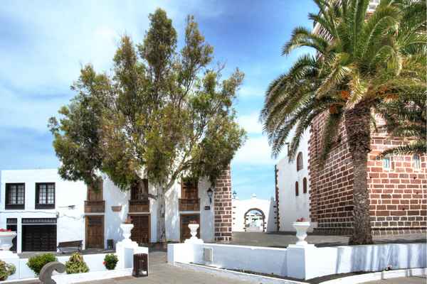 Teguise - Platz vor der Kirche