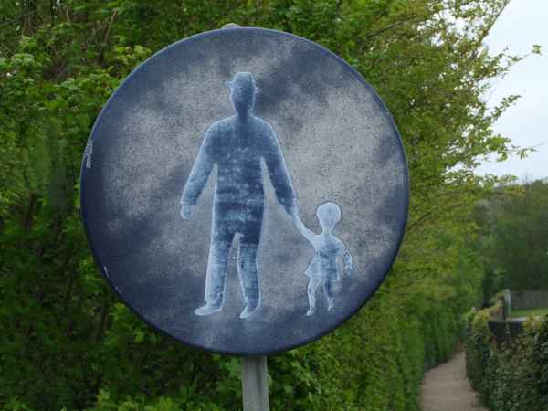 geh nicht mit fremden Männern