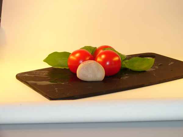 Tomaten, Basilikum, Zwiebeln