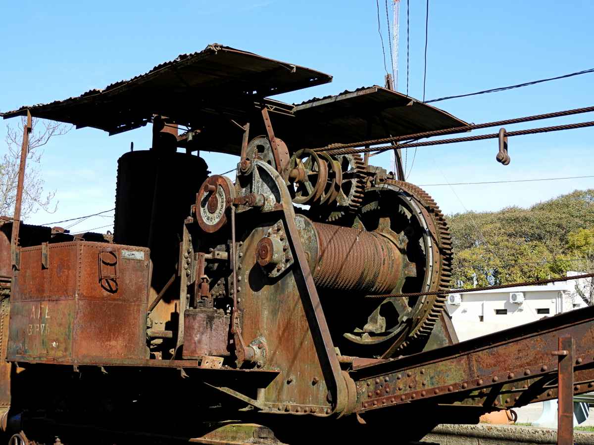 Dampfkranwagen aus früherer Zeit