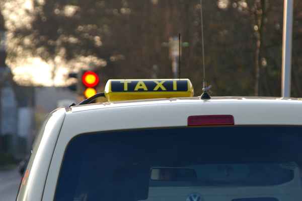 Taxi