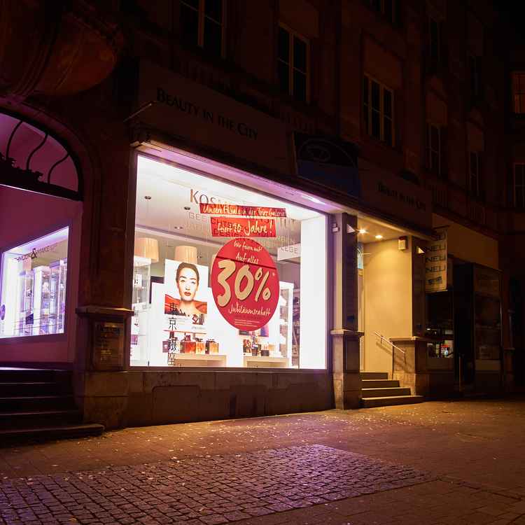 Einkauf bei Nacht
