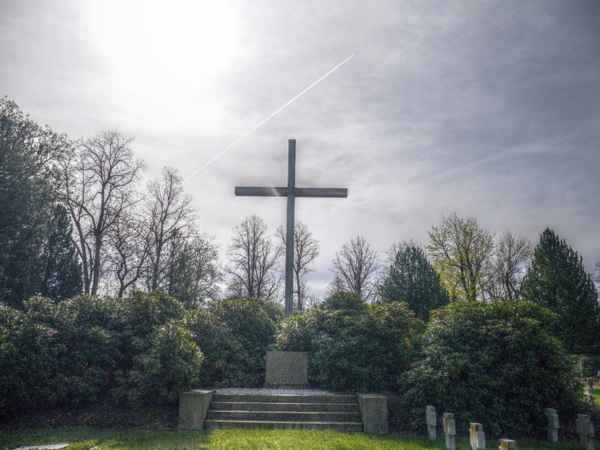 Hoffnung am Kreuz  2