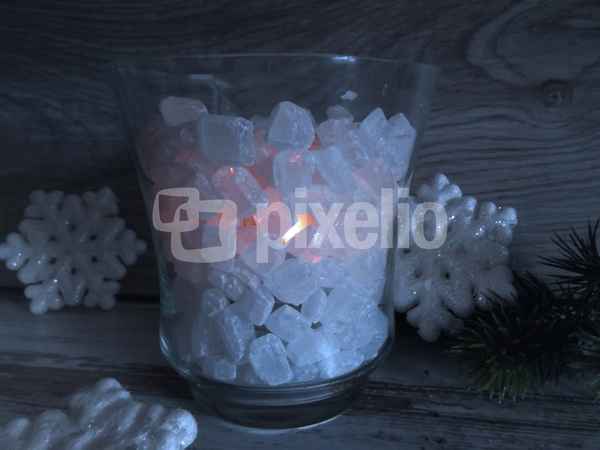 Teelicht im Winter