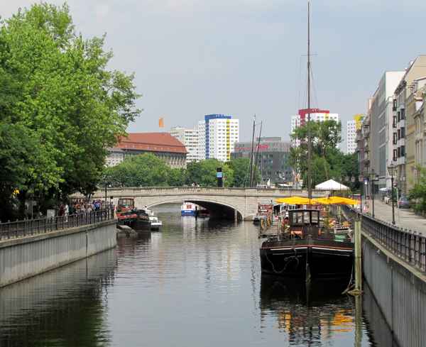 Historischer Hafen an der Fischerinsel (Teilansicht)