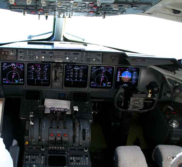 Cockpit 4