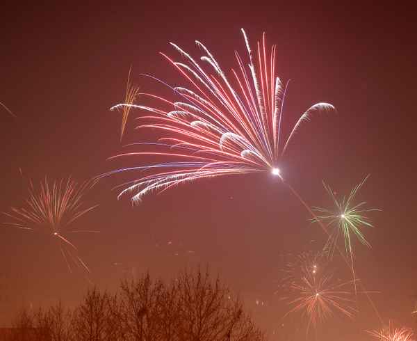 Farbenfroher Lichterkranz