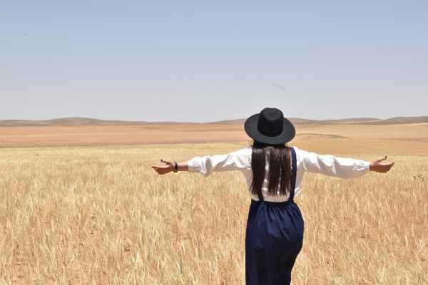 girl in desert