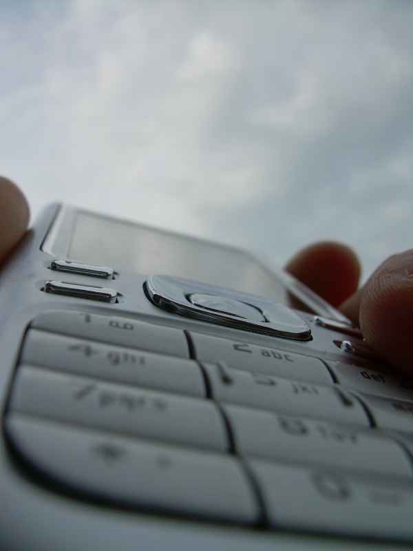 Handy in der Hand