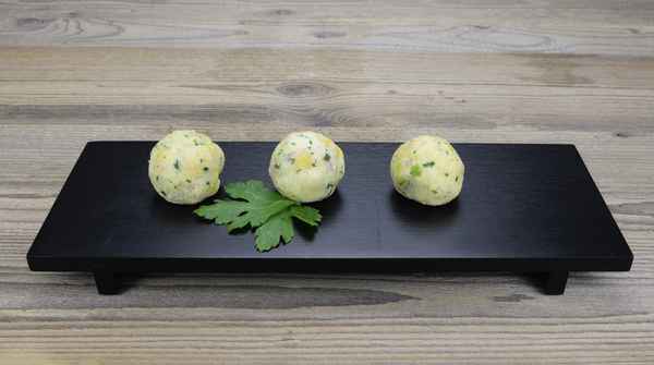 Speck-Griesknödel