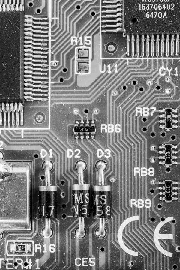 Digitale Elektronenautobahn (schwarz/weiß)