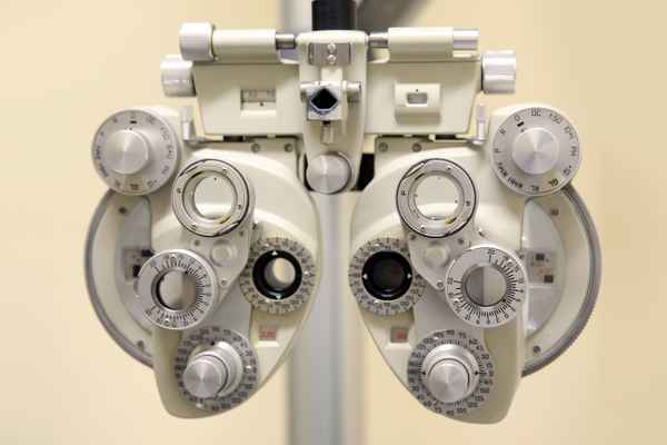 Beim Optiker