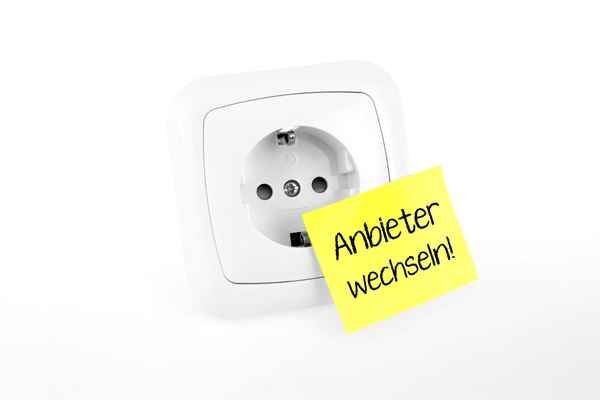 Steckdose mit Zettel