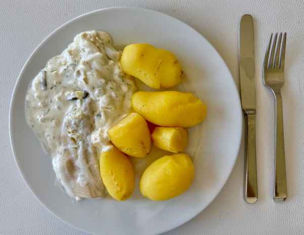 Matjes mit Pellkartoffeln
