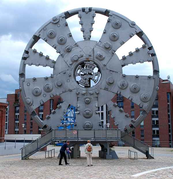  Trude- Schneidrad des Elbtunnelbohrers