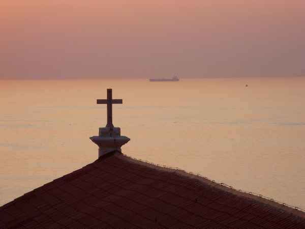 Schiff am Horizont