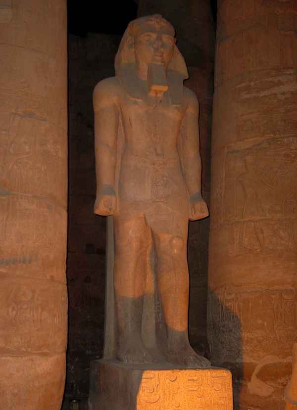 Am Luxor-Tempel (Ägypten)