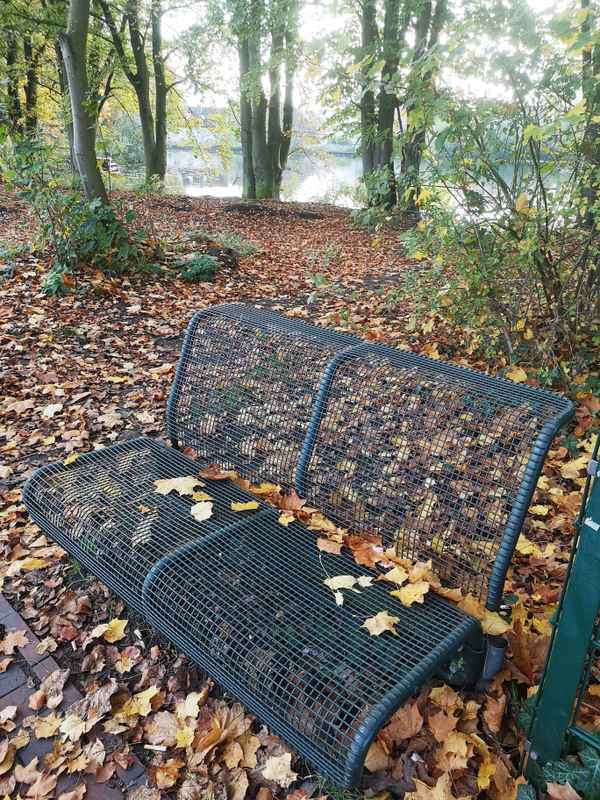 Herbstliche Bank