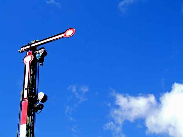 Stoppt die Bahn