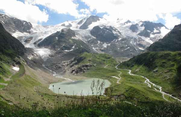 Steingletschersee mit Gwächtenhorn