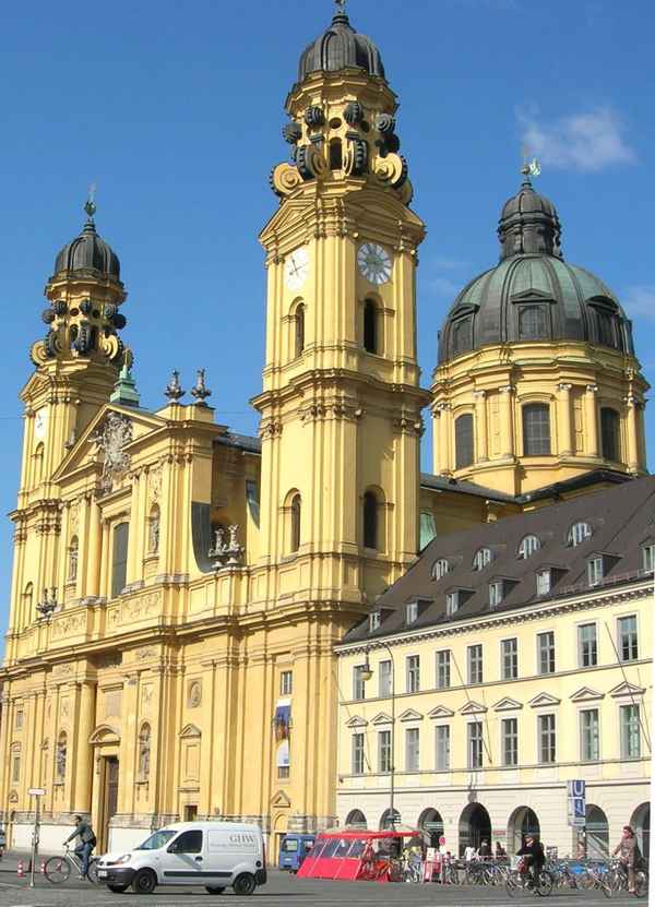München - Theatinerkirche