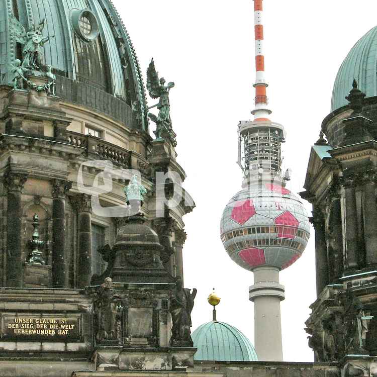 Kugelei in Berlin zur WM-Zeit