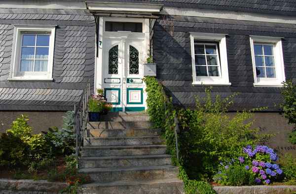 Bergischer Schieferhauseingang #4