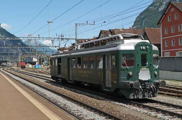 Schweizer Gepäcktriebwagen , . . .