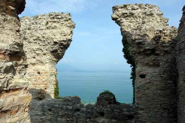 Grotten des Catull, Seeblick