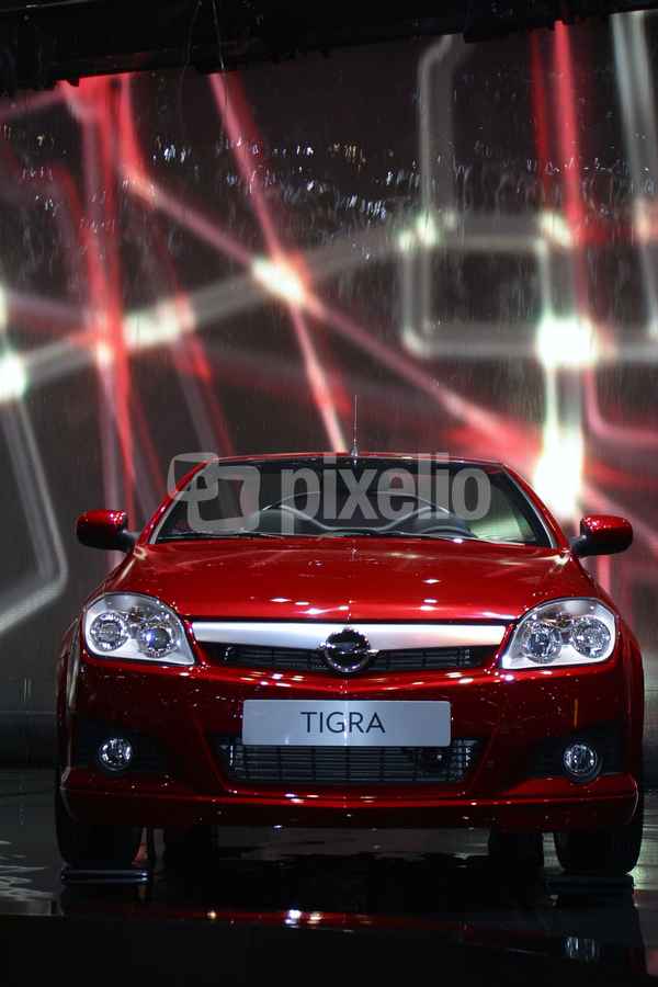Opel-Tigra auf dem Autosalon Genf 2006