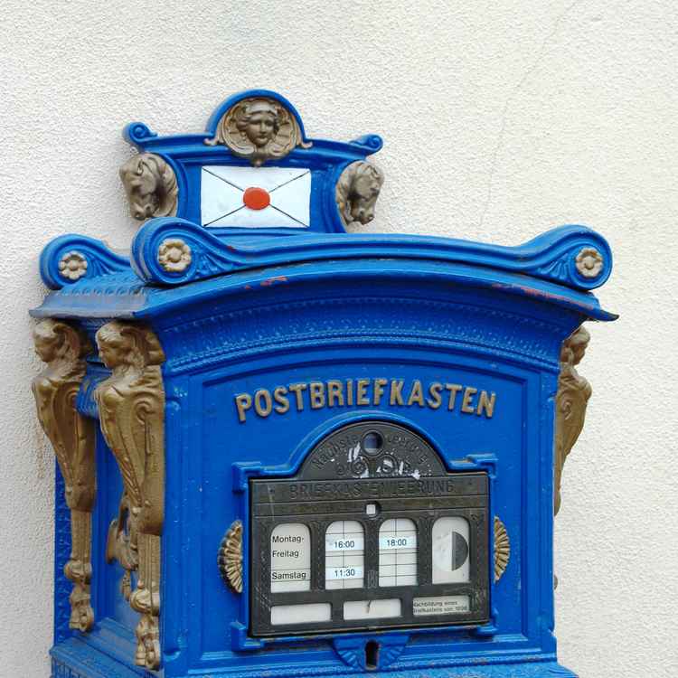 Postbriefkasten